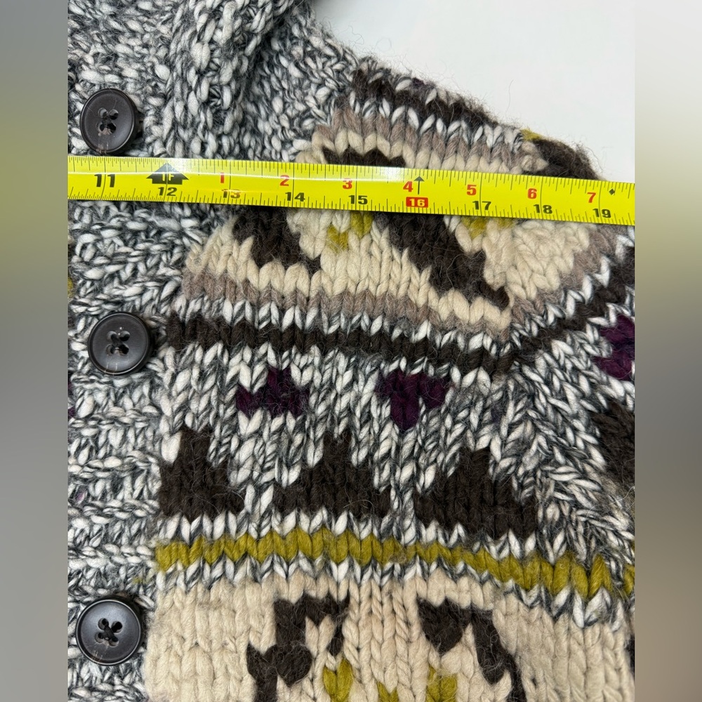 Eddie Bauer Hand Knit Chunky
Wool Blend Shawl Collar
Cardigan Sweater size S - Picture 9 of 10